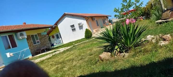 Guest House Viola Ezerets Exterior foto